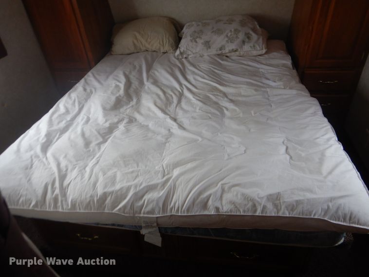 image for item GF9008 2003 Forest River Salem camper