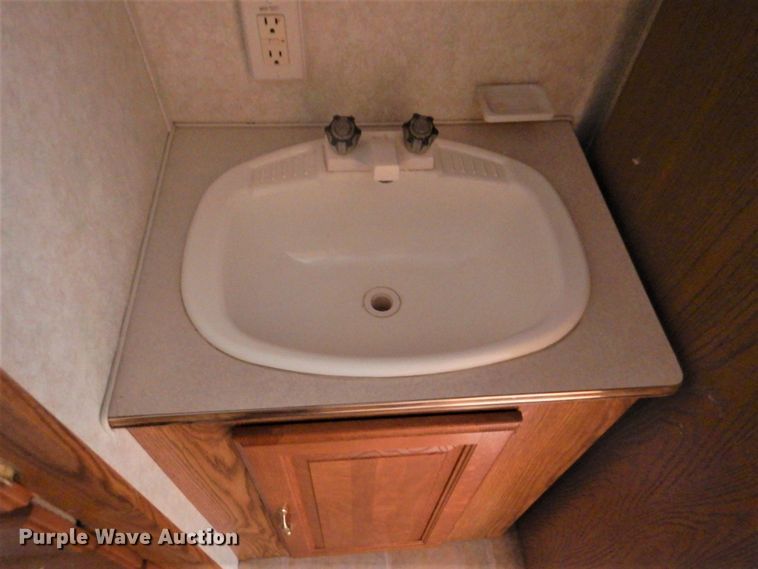 image for item GF9008 2003 Forest River Salem camper