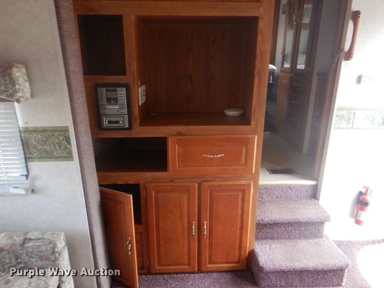 image for item GF9008 2003 Forest River Salem camper