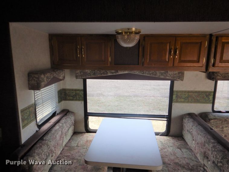 image for item GF9008 2003 Forest River Salem camper