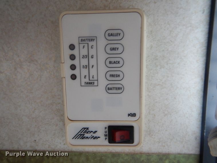 image for item GF9008 2003 Forest River Salem camper