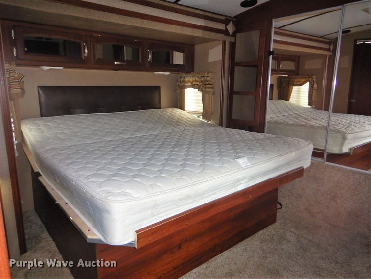 image for item GF9009 2016 Outback Keystone Super Lite camper