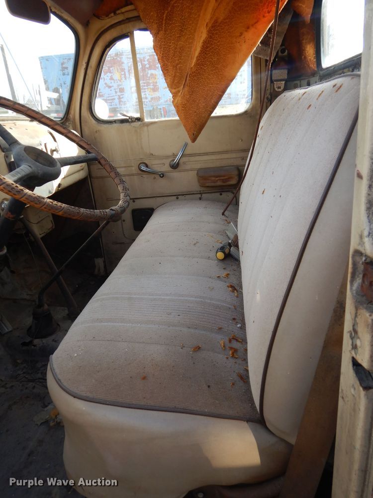 image for item GF9982 1948 Ford F1 pickup truck