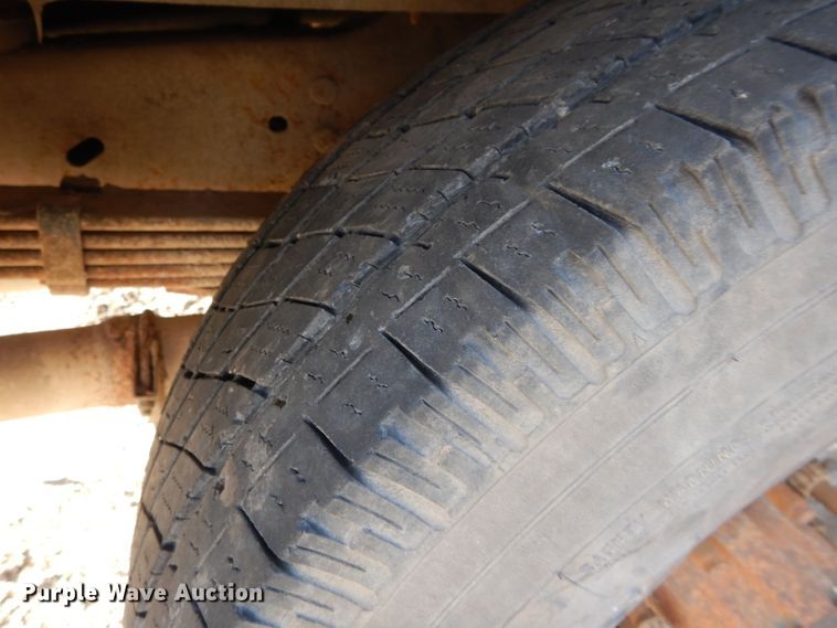 image for item GF9984 1996 Ford Econoline E350 shuttle bus