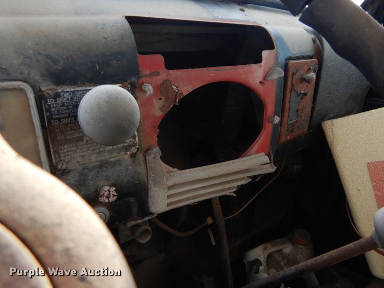 image for item GF9986 1950 Ford F6 dump flatbed truck