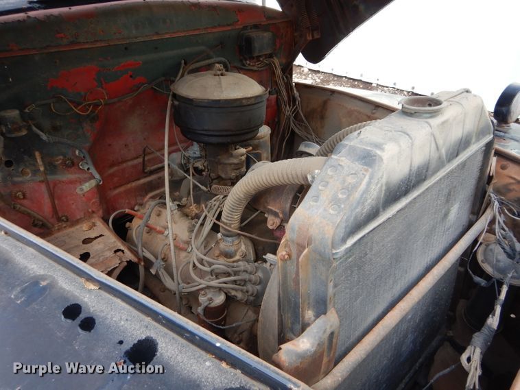 image for item GF9986 1950 Ford F6 dump flatbed truck