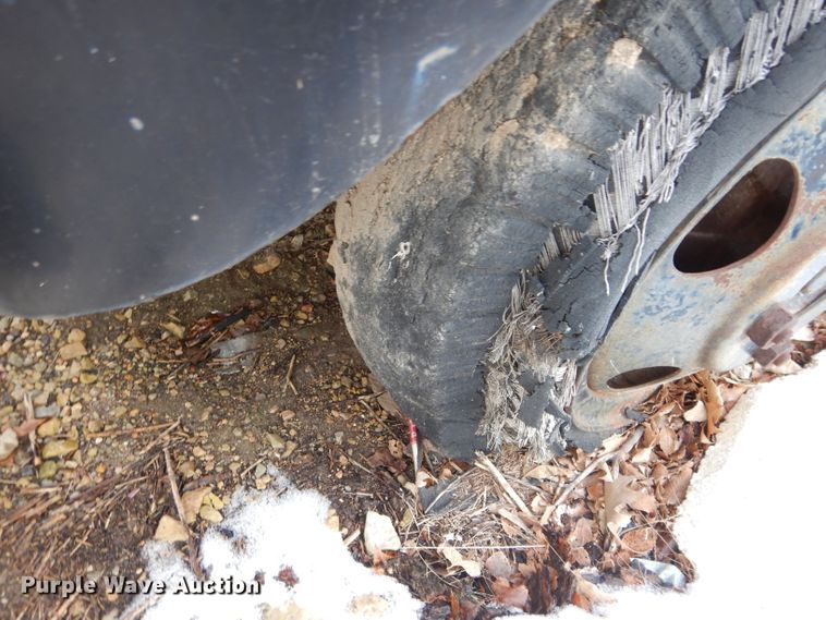 image for item GF9986 1950 Ford F6 dump flatbed truck