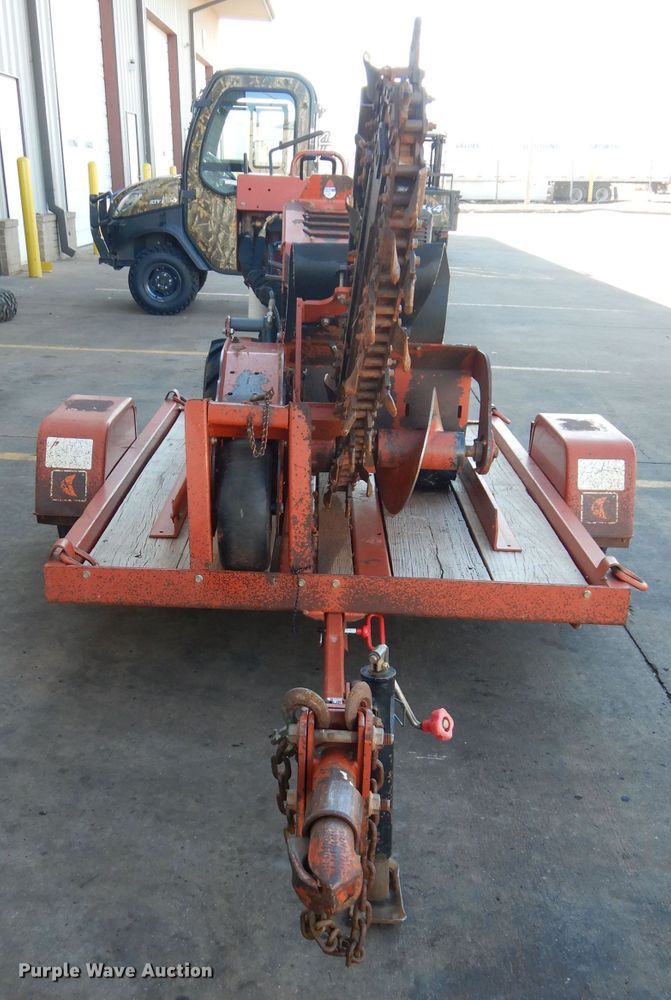 image for item GF9989 2013 Ditch Witch RT12 trencher