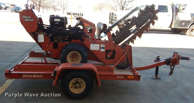 image for item GF9989 2013 Ditch Witch RT12 trencher