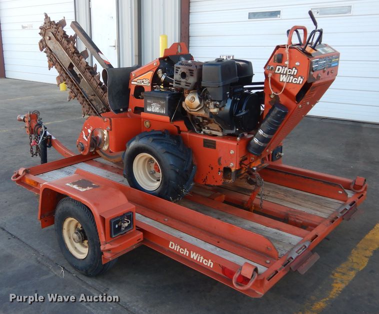 image for item GF9989 2013 Ditch Witch RT12 trencher