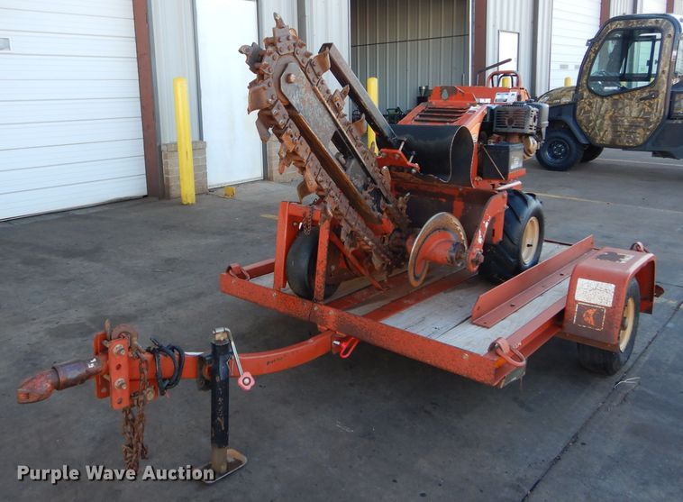 image for item GF9989 2013 Ditch Witch RT12 trencher