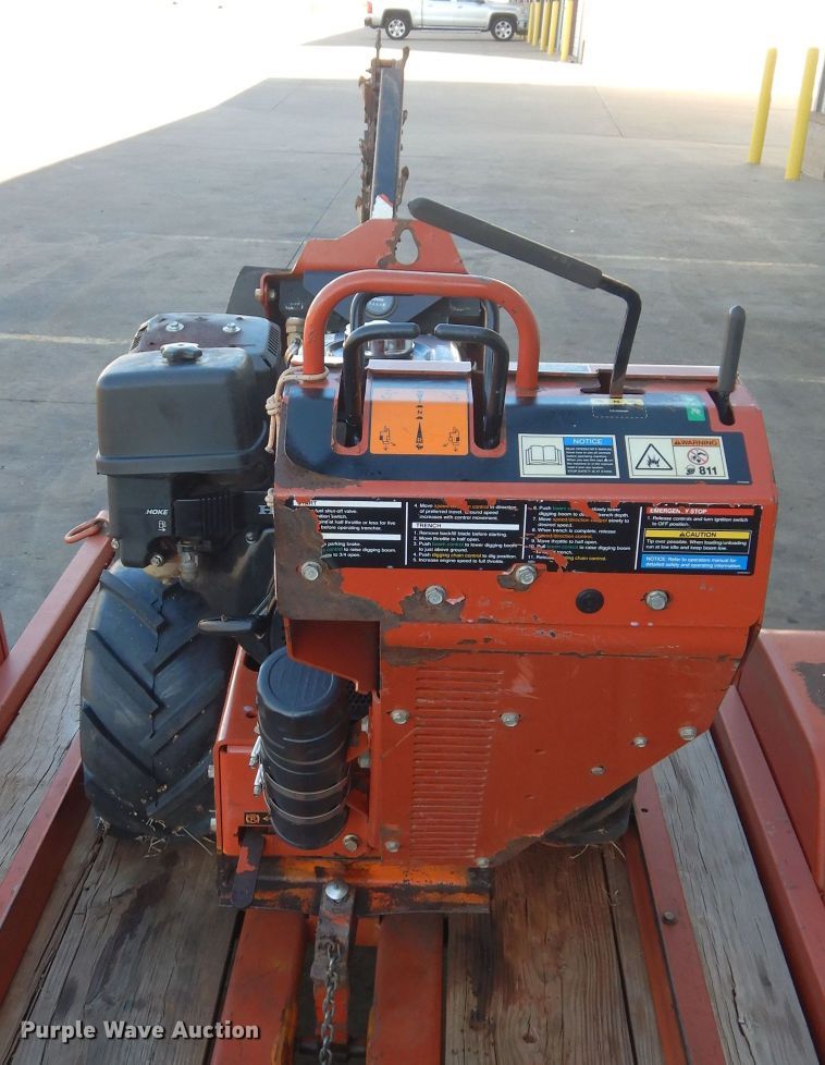 image for item GF9989 2013 Ditch Witch RT12 trencher