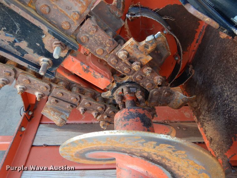 image for item GF9989 2013 Ditch Witch RT12 trencher