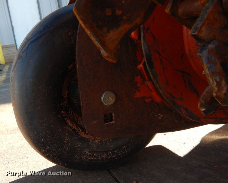 image for item GF9989 2013 Ditch Witch RT12 trencher