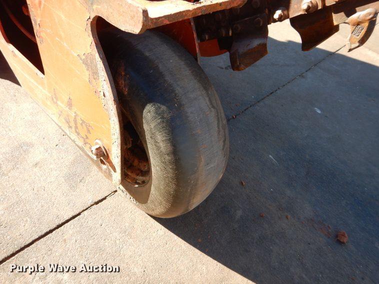 image for item GF9989 2013 Ditch Witch RT12 trencher