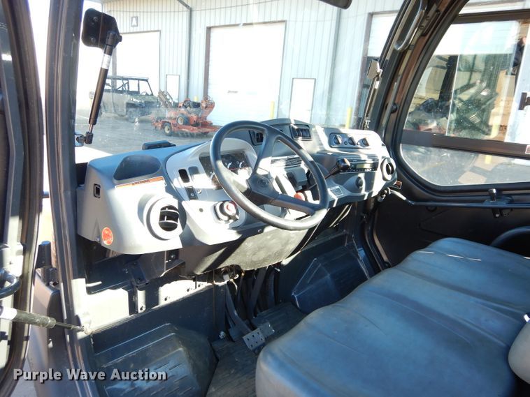 image for item GF9992 2010 Kubota RTV1100 utility vehicle