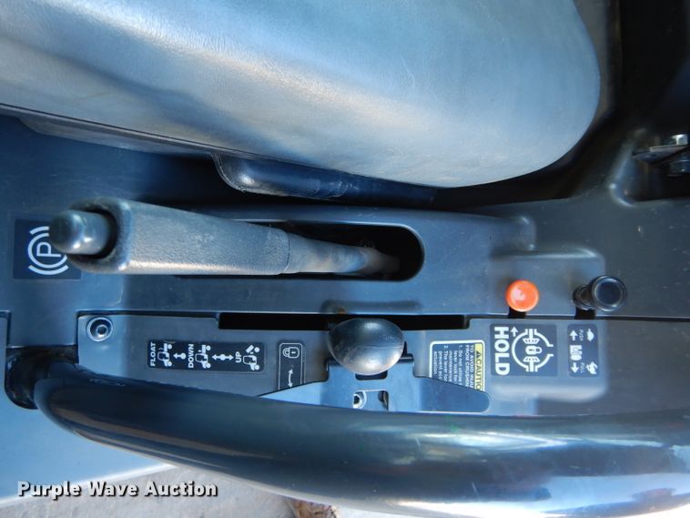 image for item GF9992 2010 Kubota RTV1100 utility vehicle