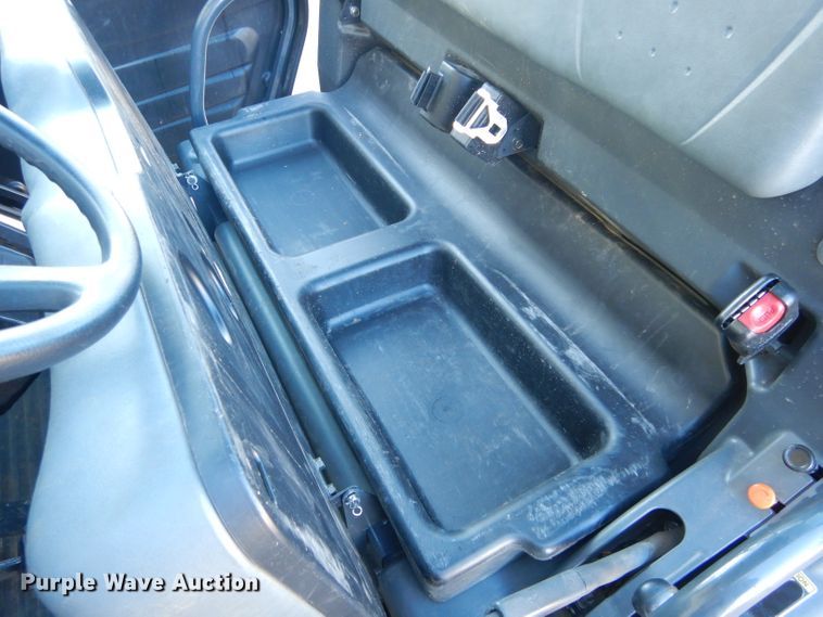 image for item GF9992 2010 Kubota RTV1100 utility vehicle