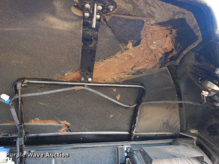 image for item GF9992 2010 Kubota RTV1100 utility vehicle