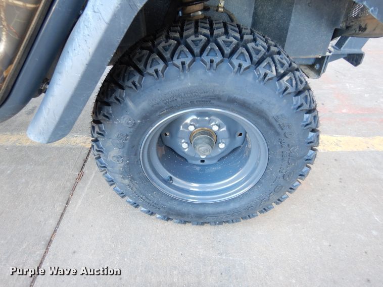 image for item GF9992 2010 Kubota RTV1100 utility vehicle