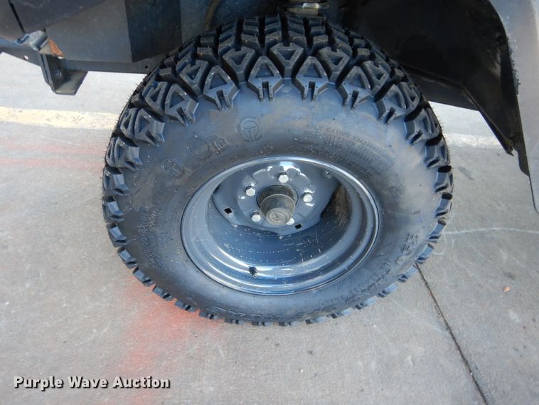 image for item GF9992 2010 Kubota RTV1100 utility vehicle