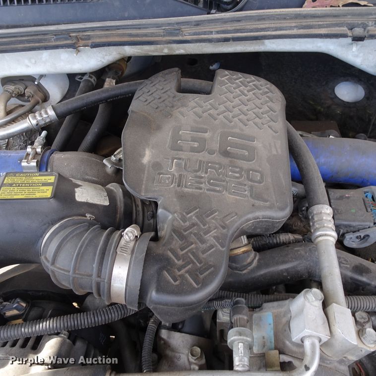 image for item GI9779 2003 Chevrolet Silverado 2500HD Crew Cab pickup truck