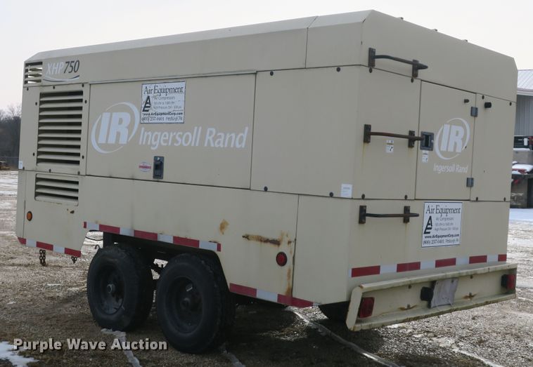 image for item DB10087 2008 Ingersoll Rand XHP750 air compressor