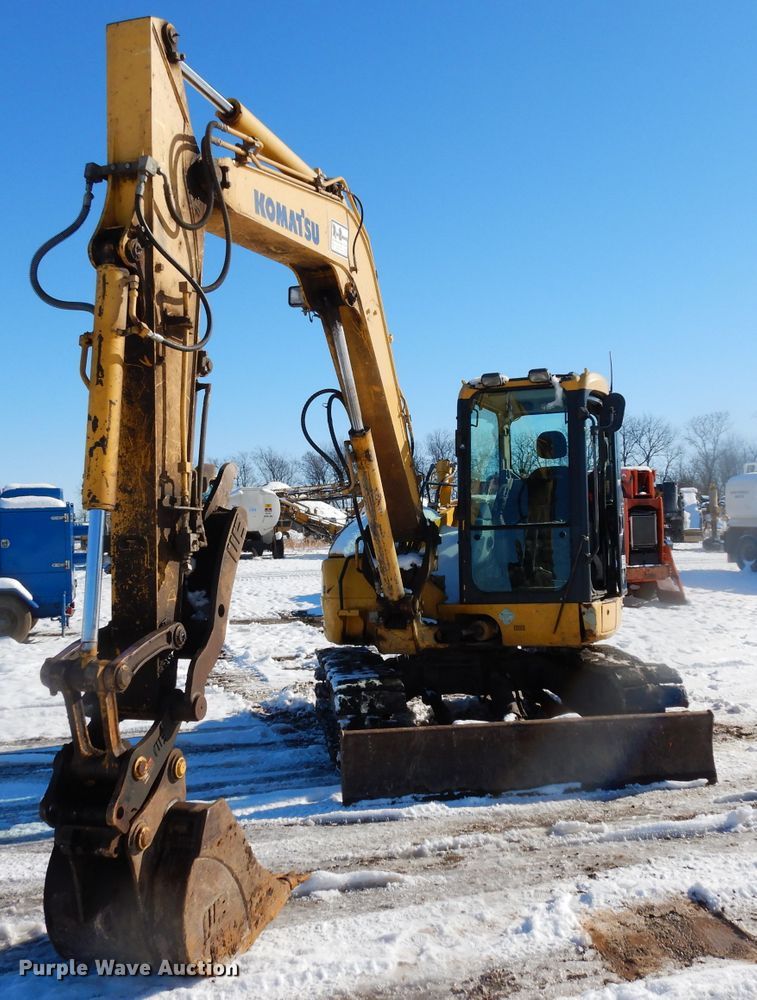 image for item DE4212 2012 Komatsu PC88MR-8 mini excavator