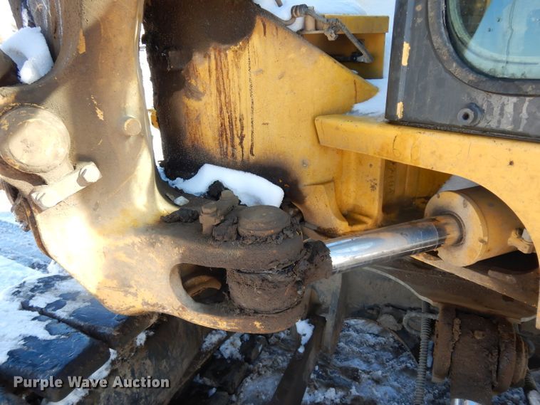 image for item DE4212 2012 Komatsu PC88MR-8 mini excavator