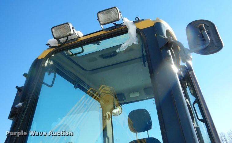 image for item DE4212 2012 Komatsu PC88MR-8 mini excavator