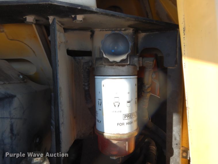 image for item DE4212 2012 Komatsu PC88MR-8 mini excavator