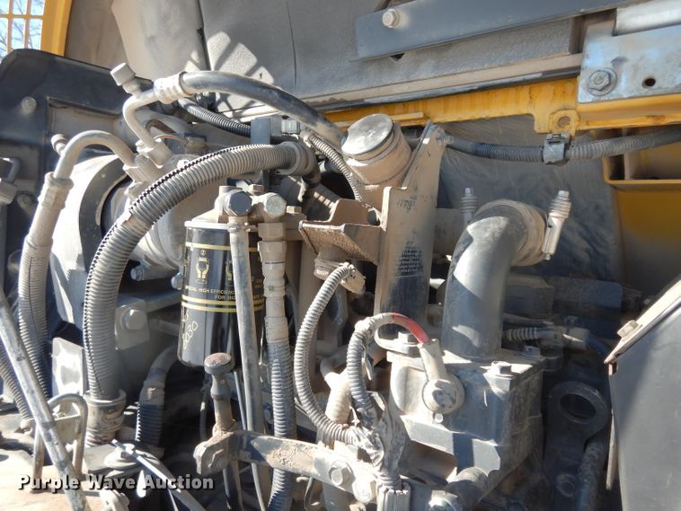 image for item DE4212 2012 Komatsu PC88MR-8 mini excavator