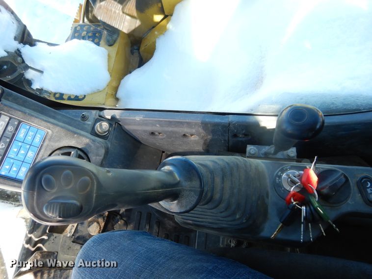 image for item DE4212 2012 Komatsu PC88MR-8 mini excavator