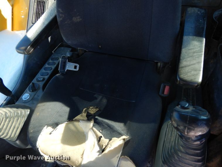 image for item DE4212 2012 Komatsu PC88MR-8 mini excavator