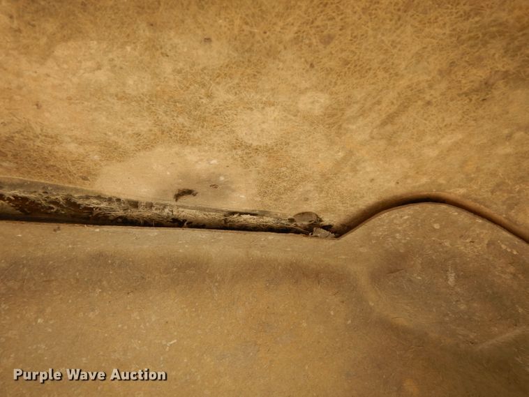 image for item DF2598 1989 Mack R690ST service truck