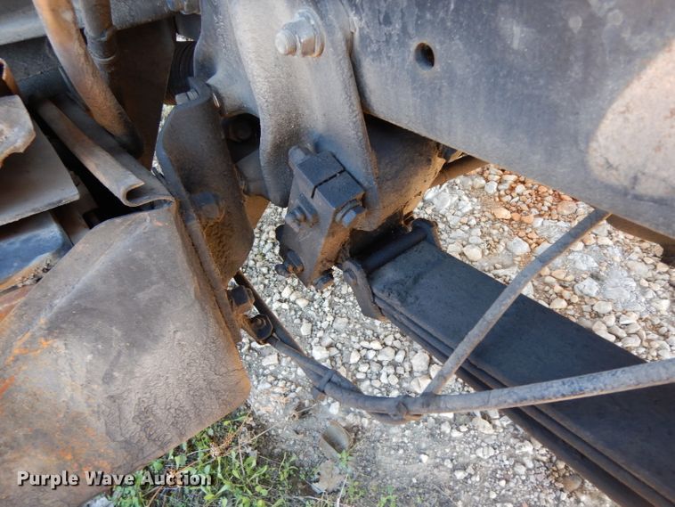 image for item DF2598 1989 Mack R690ST service truck