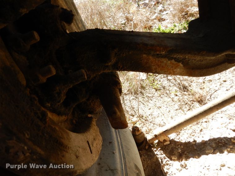 image for item DF2598 1989 Mack R690ST service truck