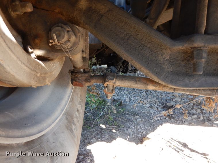 image for item DF2598 1989 Mack R690ST service truck