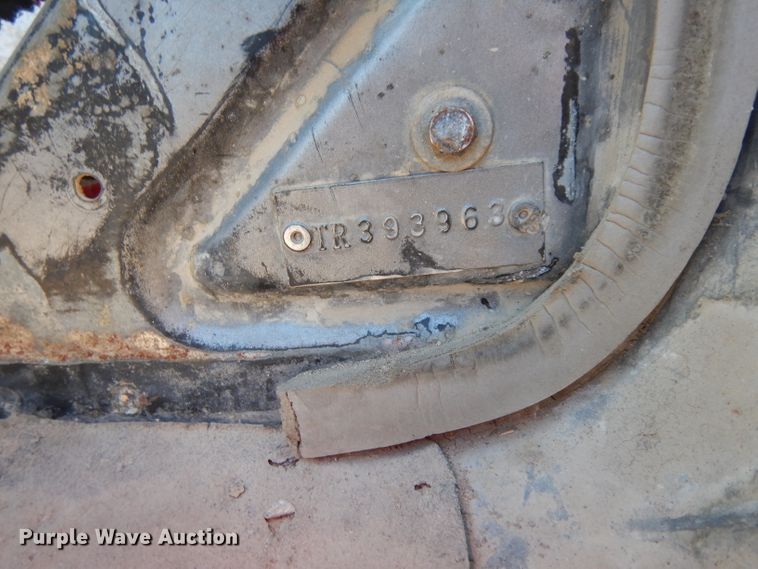 image for item DF2598 1989 Mack R690ST service truck