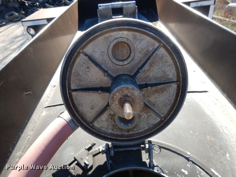 image for item DF2598 1989 Mack R690ST service truck