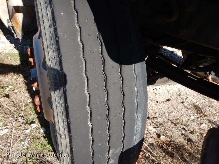 image for item DF2598 1989 Mack R690ST service truck