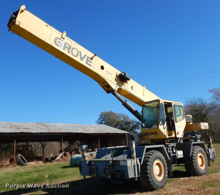 image for item DF2599 2000 Grove RT530E crane