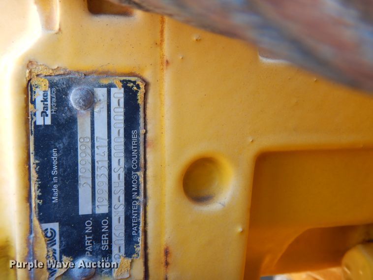 image for item DF2599 2000 Grove RT530E crane