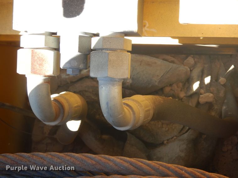 image for item DF2599 2000 Grove RT530E crane