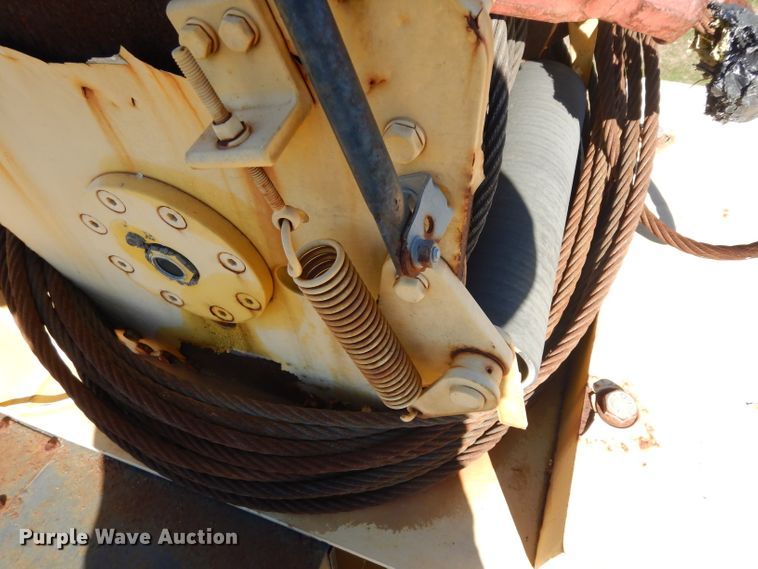 image for item DF2599 2000 Grove RT530E crane