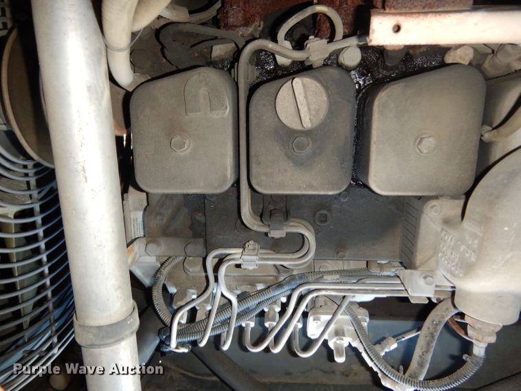 image for item DF2599 2000 Grove RT530E crane