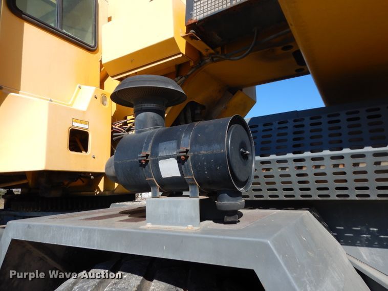 image for item DF2599 2000 Grove RT530E crane