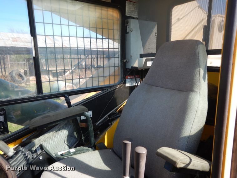 image for item DF2599 2000 Grove RT530E crane