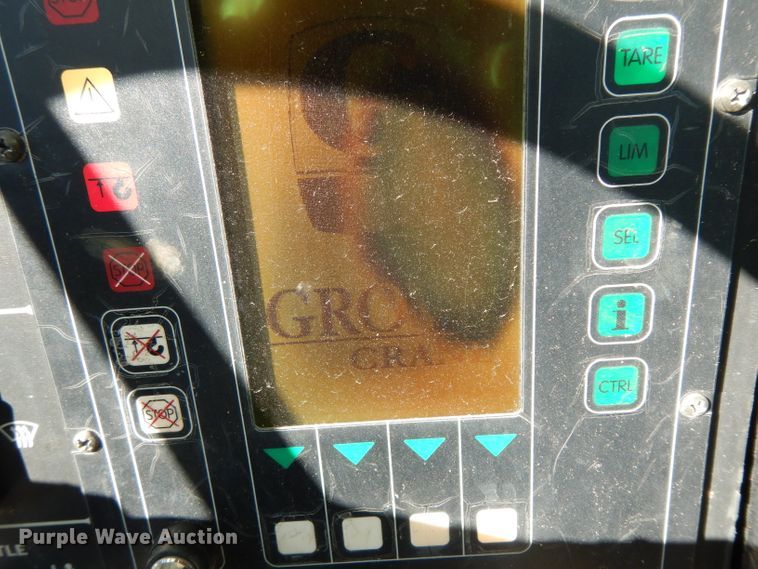 image for item DF2599 2000 Grove RT530E crane