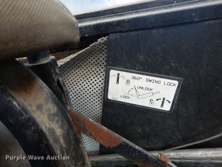 image for item DF2599 2000 Grove RT530E crane